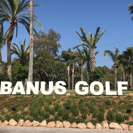 Preciosa Casa De 4 Y 3 Banos, Urbanizacion Naranjos, Puerto Banus * Μαρμπέλλα